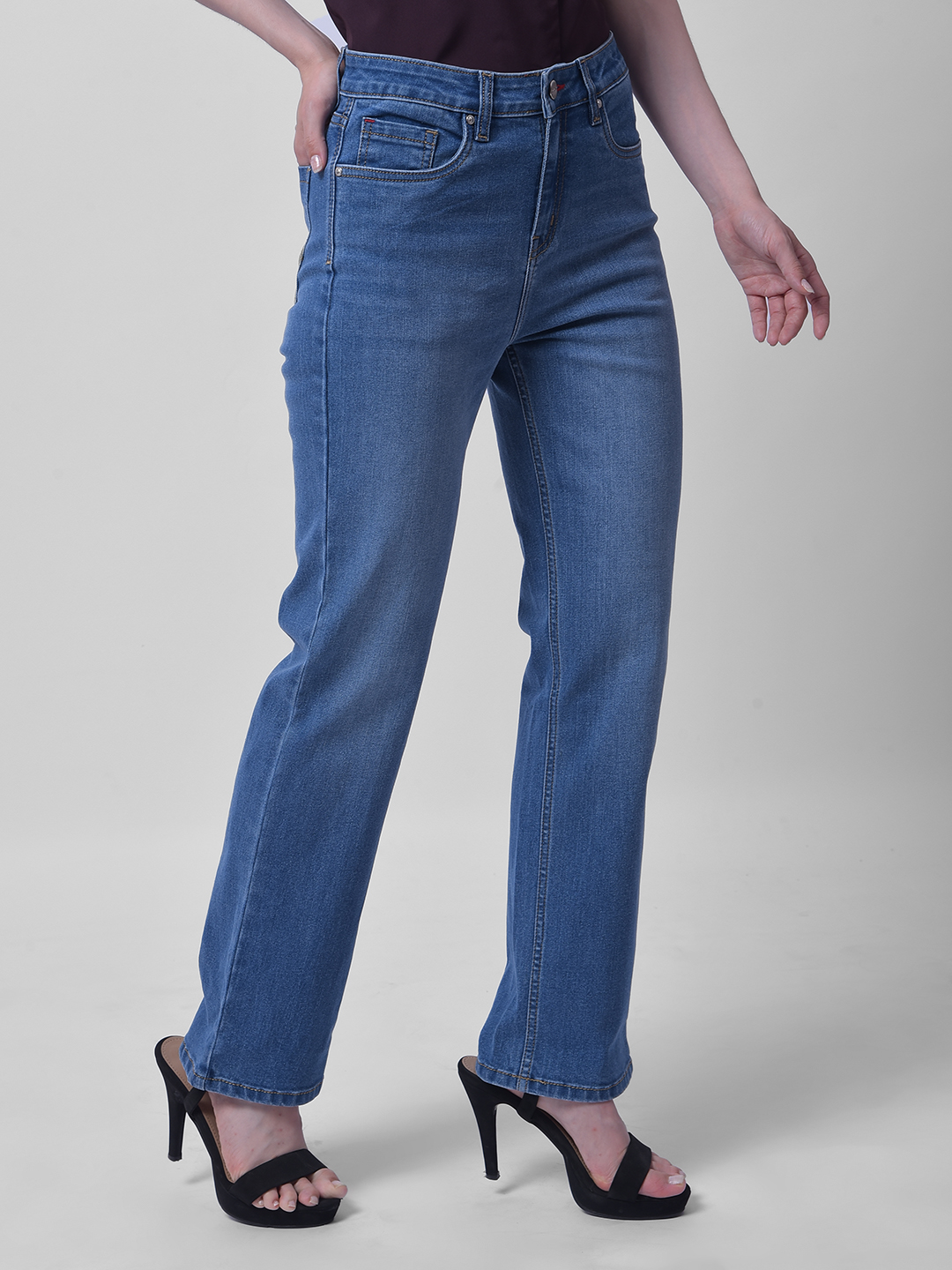Numero Uno Women Solid Blue Jeans